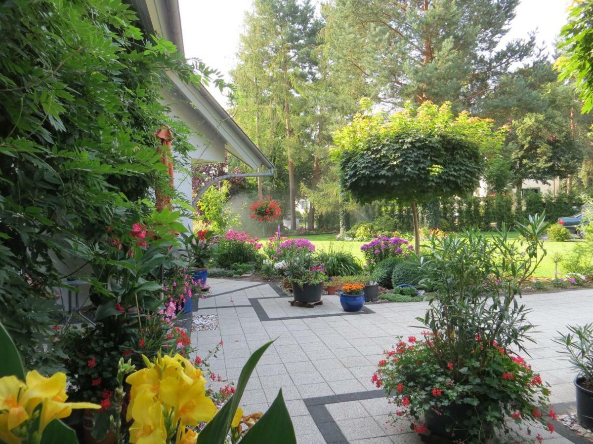 Villa "Auszeit" Hohen Neuendorf Exterior photo