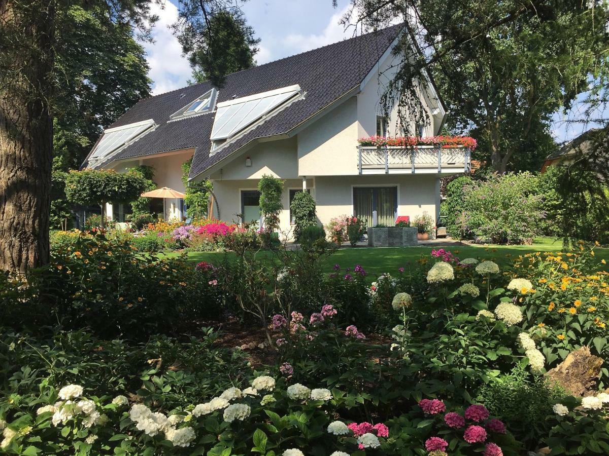 Villa "Auszeit" Hohen Neuendorf Exterior photo